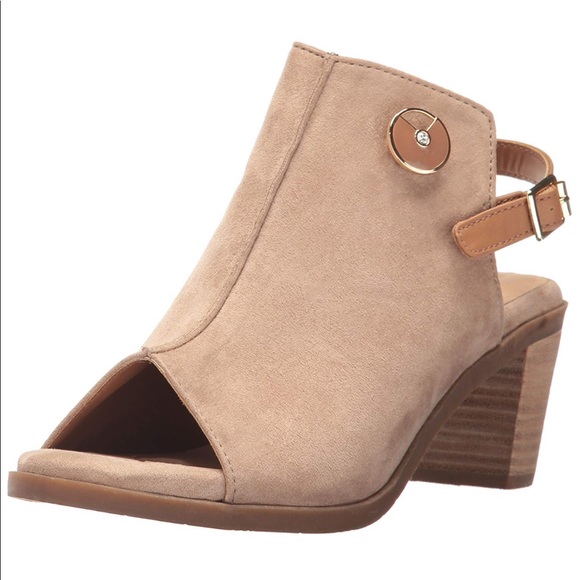 Interchangeable Charm Peep Toe Kitten Heel Sandal - Picture 2 of 4